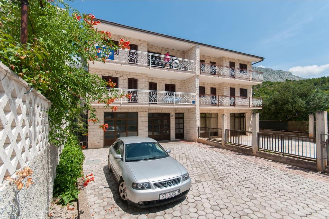 Apartments Ricina Dugi Rat Exterior photo